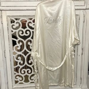 Bride robe satin
